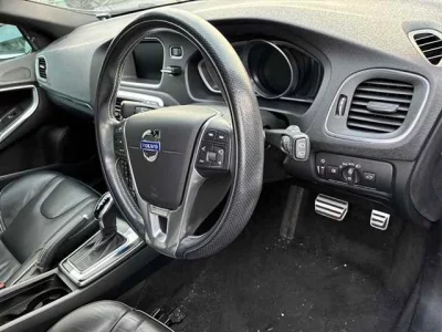 Volvo V40  с аукциона в Японии