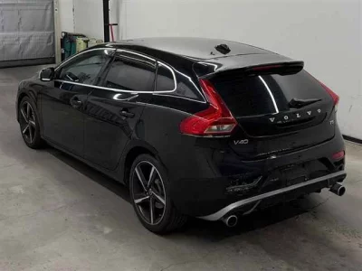 Volvo V40  с аукциона в Японии