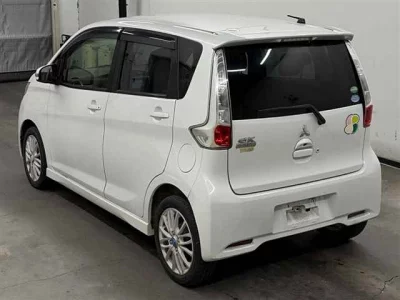 Mitsubishi EK CUSTOM