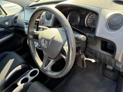 Honda STREAM  с аукциона в Японии