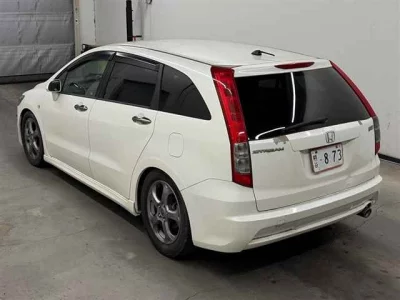 Honda STREAM  с аукциона в Японии