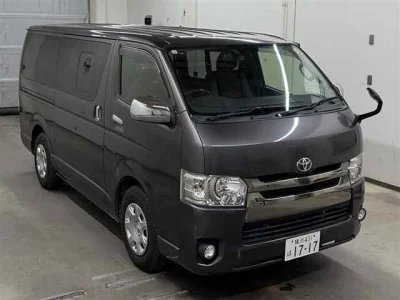 Toyota HiAce Van