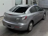 Mazda AXELA лот № 70097 оценка 4  с аукциона в Японии 4