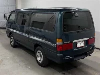 Toyota HIACE VAN лот № 70155 оценка 3.5  с аукциона в Японии 1