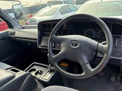 Toyota HIACE VAN  с аукциона в Японии