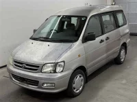 Toyota NOAH лот № 10209 оценка R  с аукциона в Японии 3