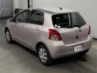 Toyota VITZ лот № 90159 оценка 3  с аукциона в Японии 1