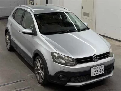 Volkswagen CROSS POLO