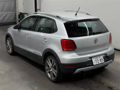Volkswagen CROSS POLO