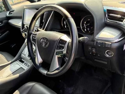 Toyota VELLFIRE  с аукциона в Японии