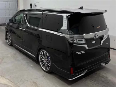 Toyota VELLFIRE  с аукциона в Японии