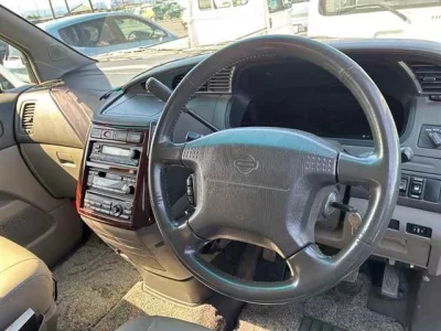 Nissan ELGRAND  с аукциона в Японии