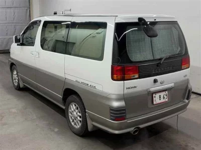Nissan ELGRAND  с аукциона в Японии
