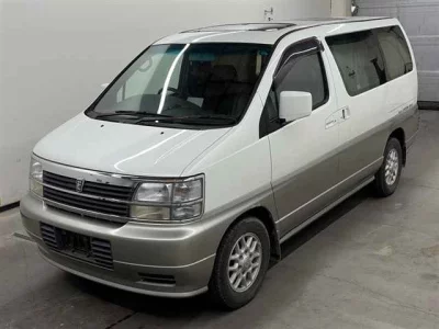 Nissan ELGRAND  с аукциона в Японии