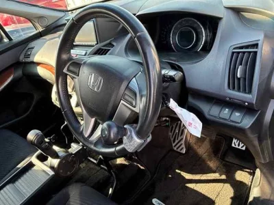 Honda ODYSSEY  с аукциона в Японии