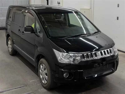 Mitsubishi DELICA D5  с аукциона в Японии
