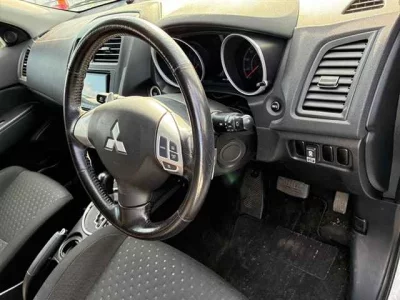 Mitsubishi RVR