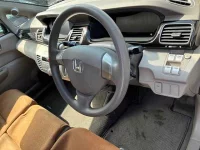 Honda EDIX лот № 70225 оценка 3  с аукциона в Японии 2
