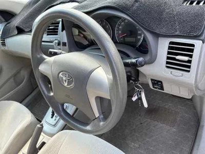 Toyota COROLLA AXIO  с аукциона в Японии