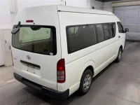 Toyota HIACE VAN лот № 20420 оценка 3.5  с аукциона в Японии 4