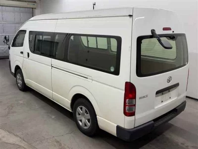 Toyota HIACE VAN  с аукциона в Японии