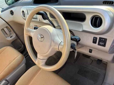 Toyota PORTE  с аукциона в Японии