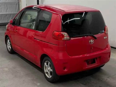 Toyota PORTE  с аукциона в Японии