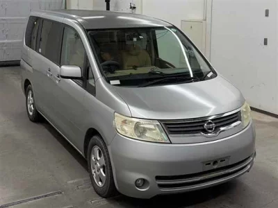 Nissan SERENA  с аукциона в Японии
