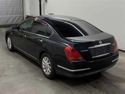 Nissan TEANA