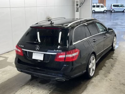 Mercedes-Benz E CLASS WAGON