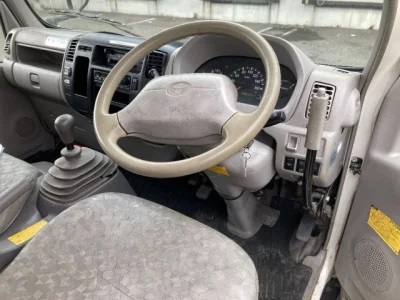 Toyota DYNA  с аукциона в Японии