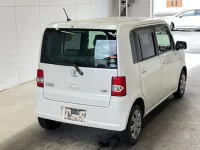 Toyota PIXIS SPACE лот № 2014 оценка 3.5  с аукциона в Японии 1