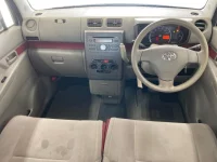 Toyota PIXIS SPACE лот № 2037 оценка R  с аукциона в Японии 2