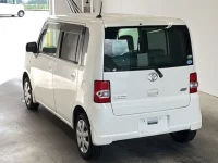 Toyota PIXIS SPACE лот № 2037 оценка R  с аукциона в Японии 4