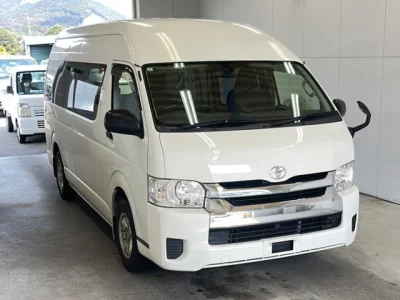 Toyota HIACE VAN  с аукциона в Японии