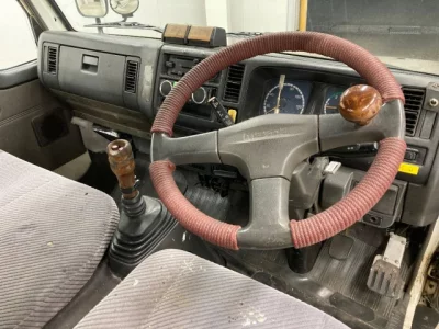 Mazda TITAN  с аукциона в Японии