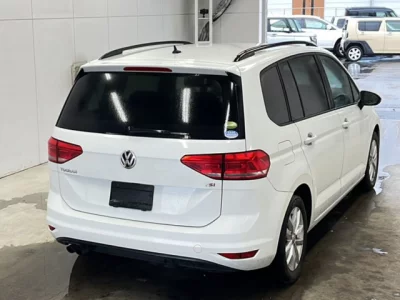 Volkswagen GOLF TOURAN