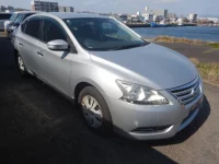 Nissan SYLPHY лот № 6206 оценка 3.5  с аукциона в Японии 3