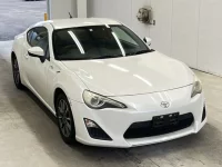 Toyota GT 86 лот № 3850 оценка R  с аукциона в Японии 3