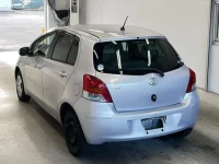 Toyota VITZ лот № 1028 оценка R  с аукциона в Японии 4