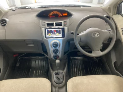 Toyota VITZ  с аукциона в Японии
