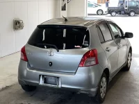 Toyota VITZ лот № 3062 оценка 3.5  с аукциона в Японии 1