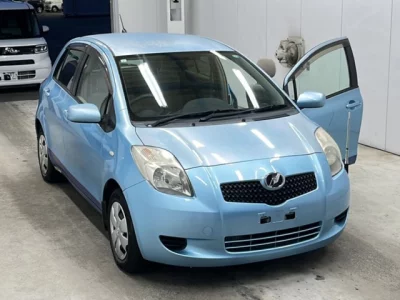 Toyota VITZ  с аукциона в Японии