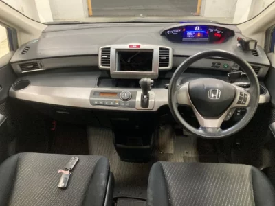 Honda FREED  с аукциона в Японии