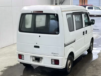 Suzuki EVERY  с аукциона в Японии