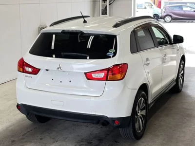 Mitsubishi RVR