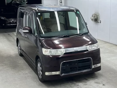 Daihatsu TANTO  с аукциона в Японии
