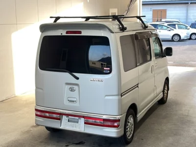 Daihatsu Atrai Wagon  с аукциона в Японии