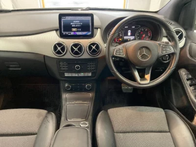 Mercedes-Benz B CLASS