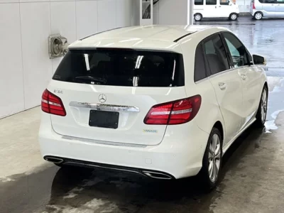 Mercedes-Benz B CLASS